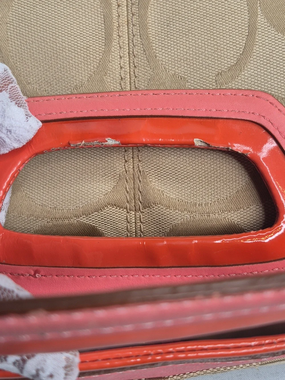 COACH HANDBAG/CLUTCH